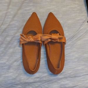 Tie bow flat shoes